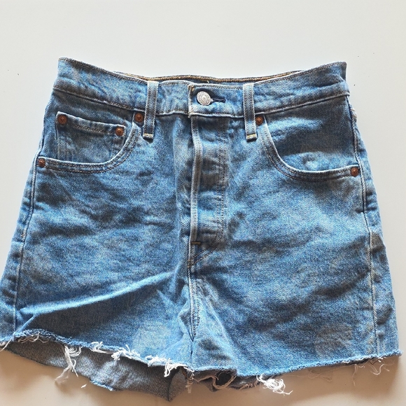 Levi's Ribcage Light Blue Jean Shorts - Picture 1 of 3